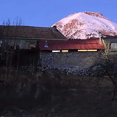 Au Bout De La Route Bed & Breakfast