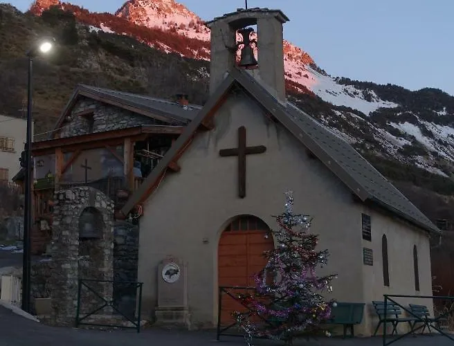 Au Bout De La Route 3*